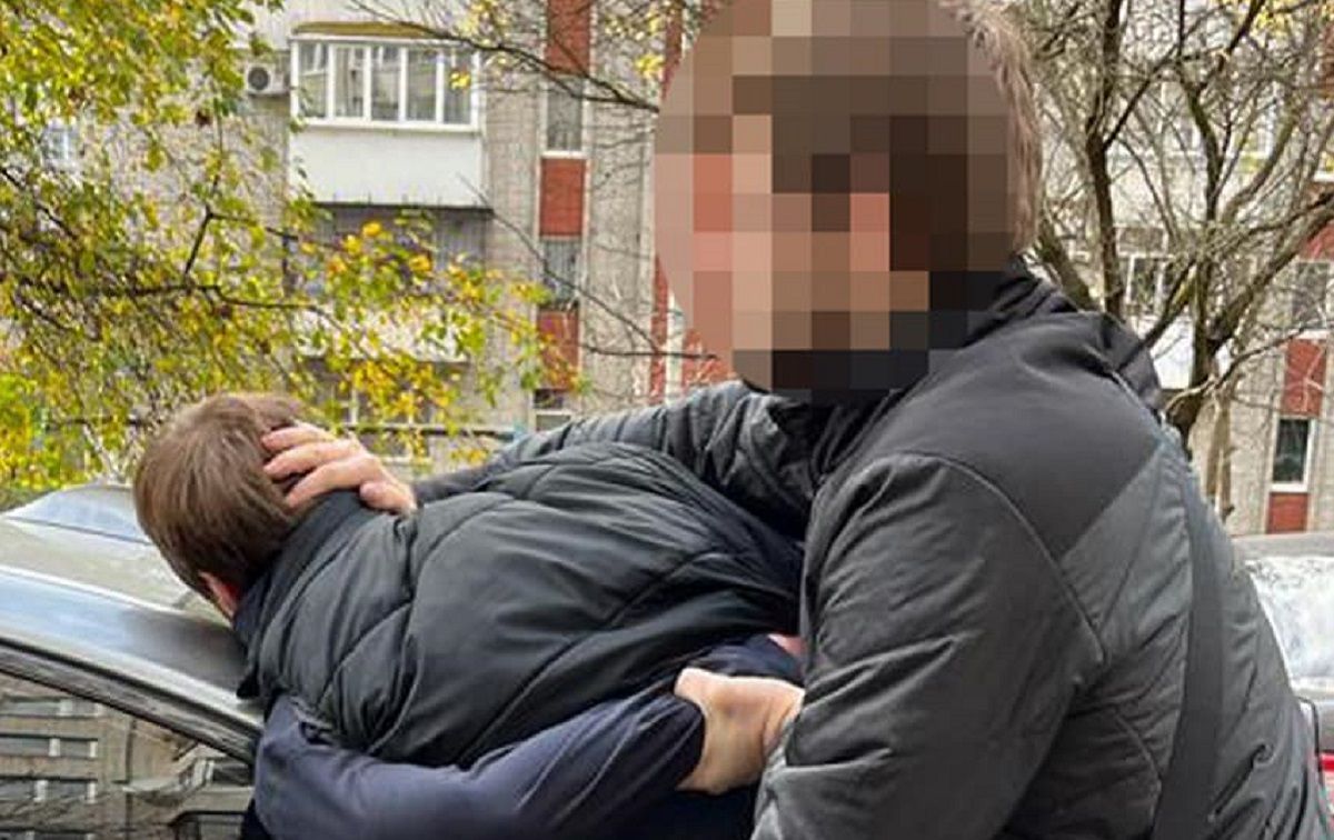 Раніше судимий львів’янин продавав ухилянтам документи для втечі за кордон