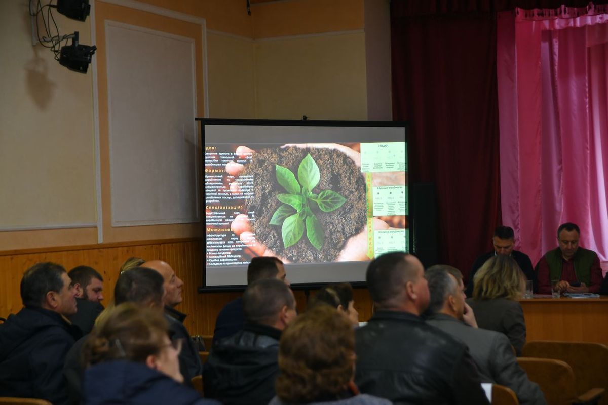 На 42 га біля Дубна створять еко-парк з вирощування технічних конопель