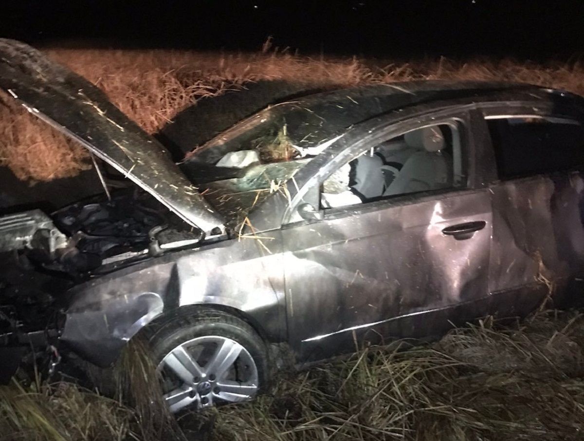 33-річний водій загинув внаслідок перекидання автомобіля у ставок на Тернопільщині