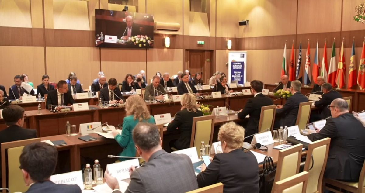 Угорщина відмовилася долучитися до довгострокової програми підтримки України