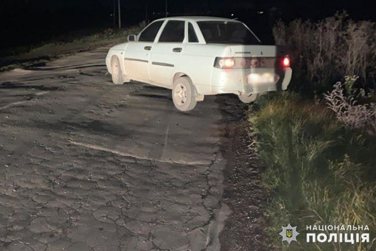 На Хмельниччині водій ВАЗ збив 22-річну дівчину на роликах