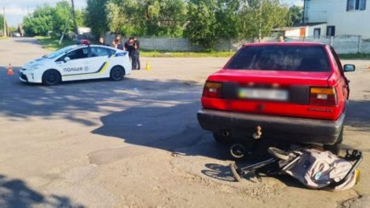 Хмельницький суд призначив рік тюрми водію за наїзд на жінок із дитячим візком