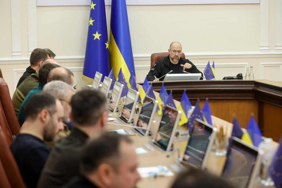 Уряд скасовує ПДВ і мита на імпорт генераторів та акумуляторів
