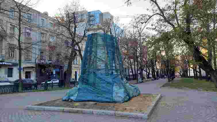 У Харкові демонтували погруддя російського поета Алєксандра Пушкіна