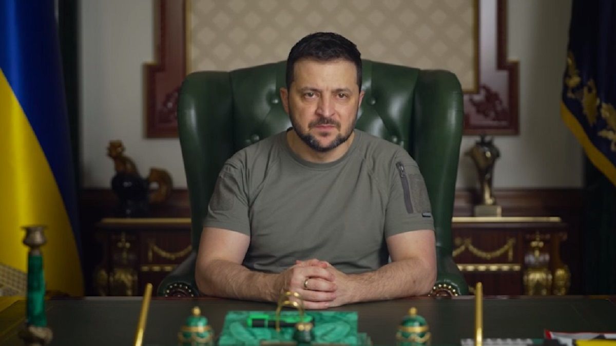 Зеленський закликав українців бути стриманими в емоціях попри успіхи ЗСУ