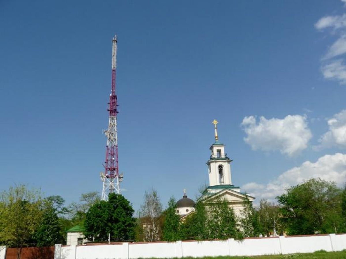 Окупанти підірвали телецентр та об’єкт обленерго у Херсоні, – ЗМІ