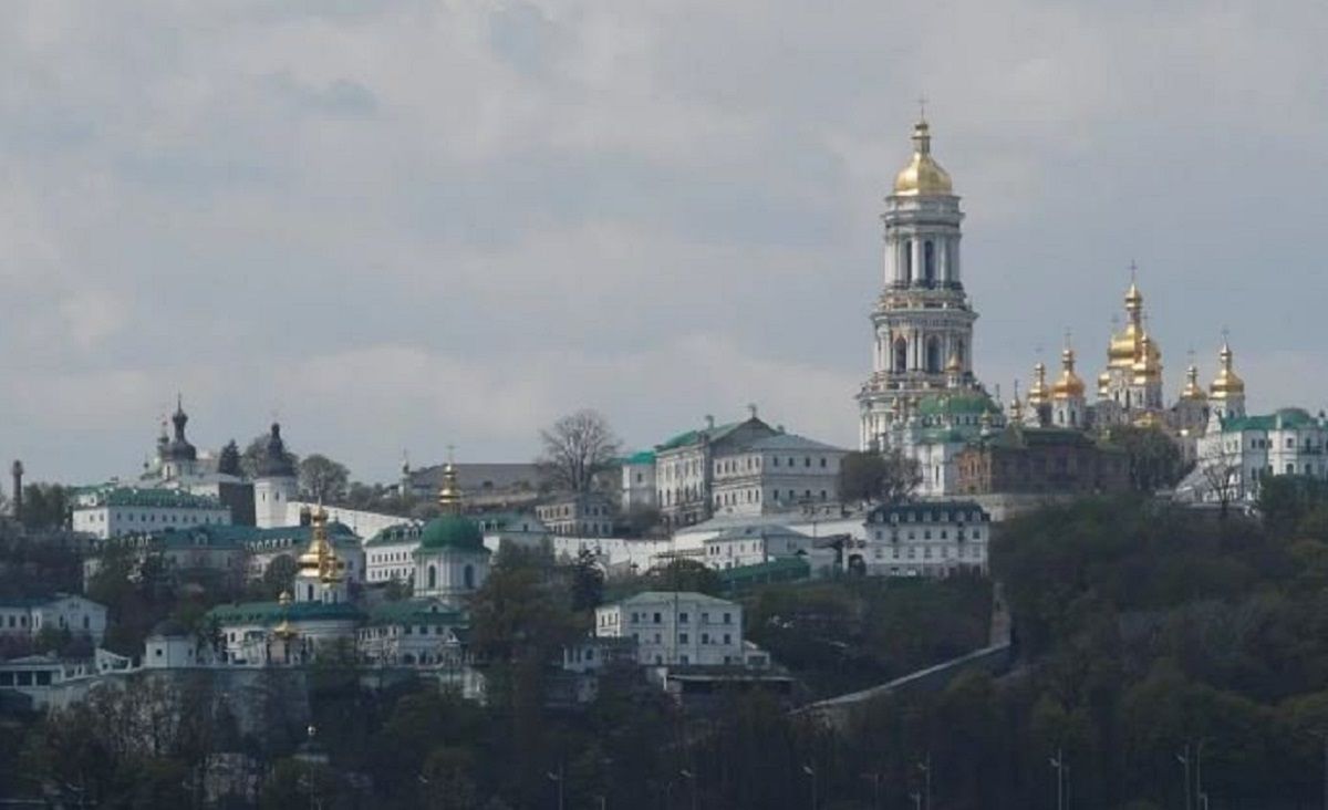 СБУ відкрила справу через оспівування Росії в Києво-Печерській лаврі