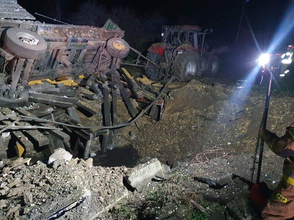 Дві російські ракети перетнули повітряний простір Польщі, – AP 