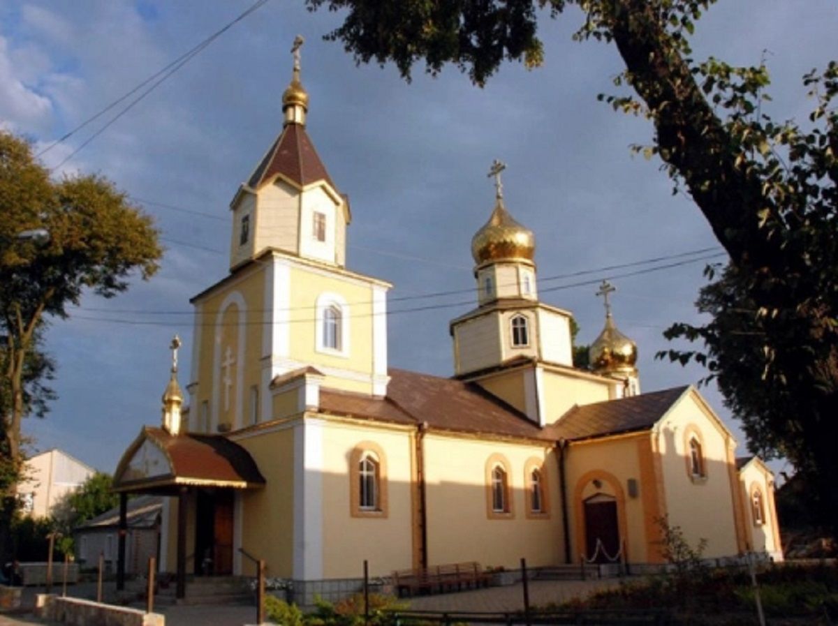 Священик УПЦ МП подав в суд на мерію Ківерців через заклики до об'єднання з ПЦУ