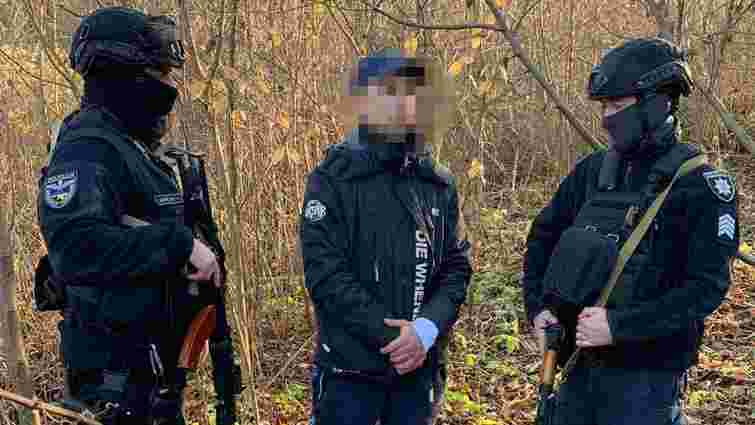 Поліцейські затримали у Львові 18-річного закладчика наркотиків