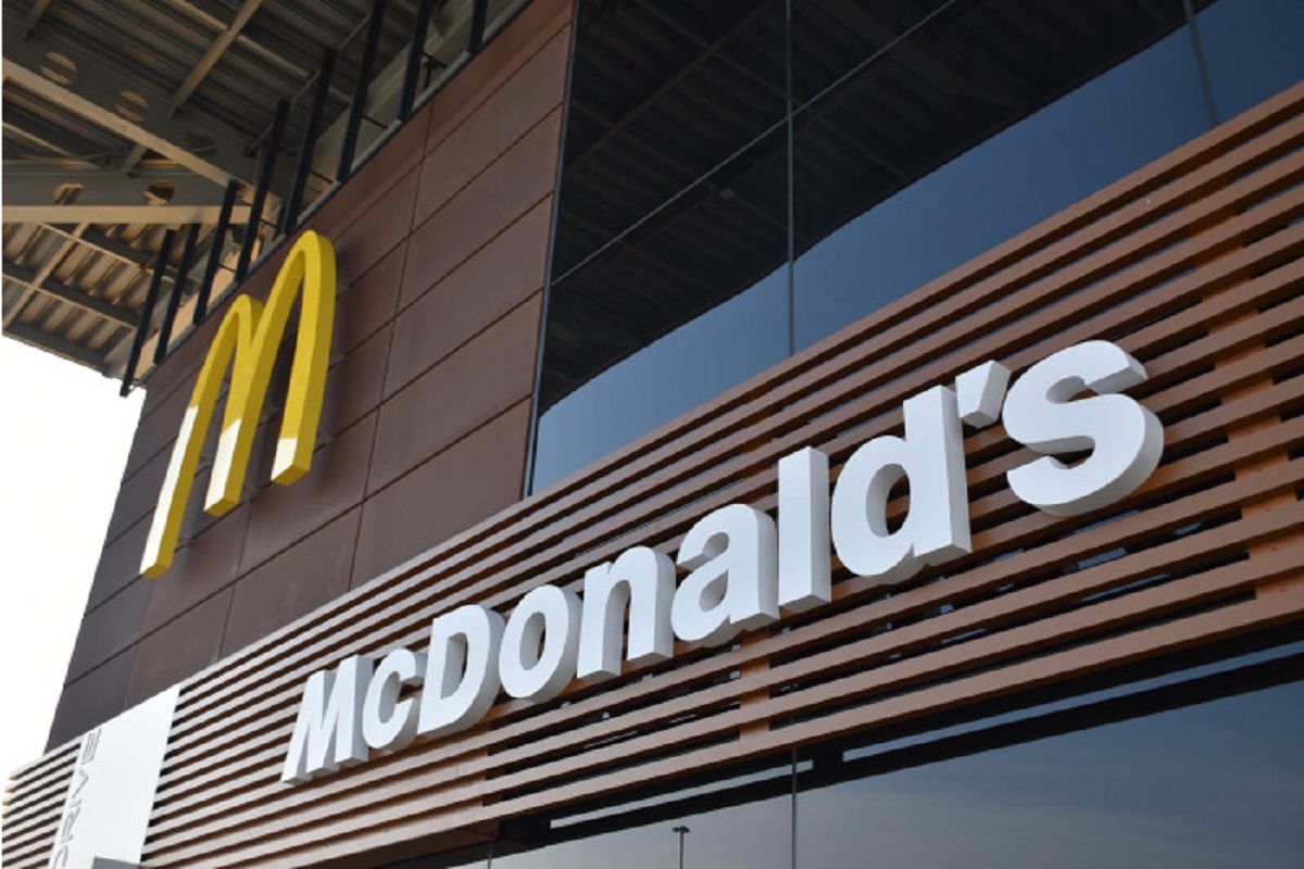 У Луцьку відновили роботу єдиного у місті ресторану McDonald’s