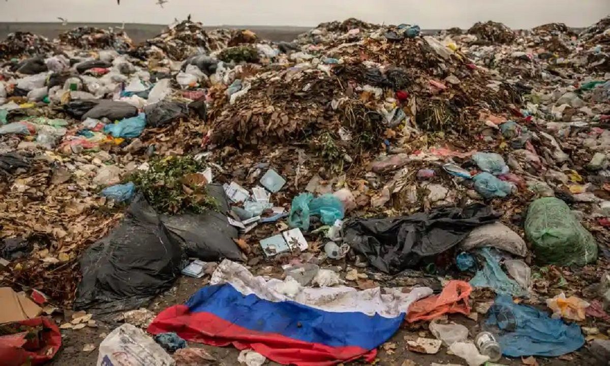 Росіяни спалювали на херсонському сміттєзвалищі трупи своїх військових