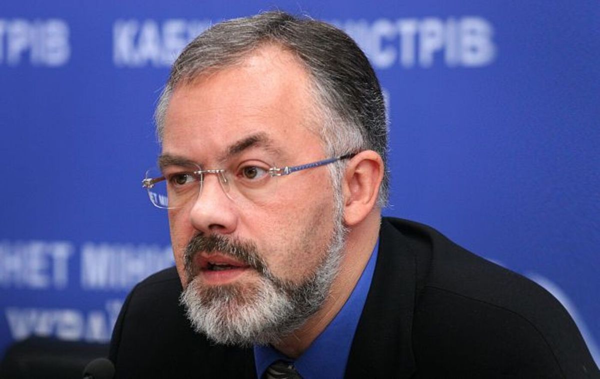 Колишнього міністра освіти Дмитра Табачника підозрюють у держзраді