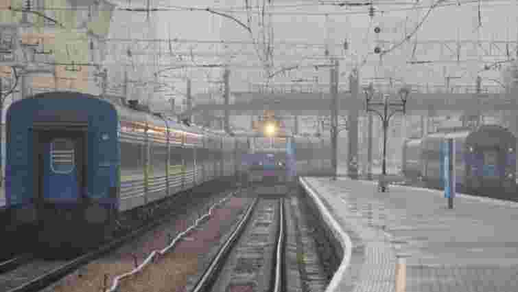 «Укрзалізниця» повідомила про затримки поїздів через російські ракетні удари