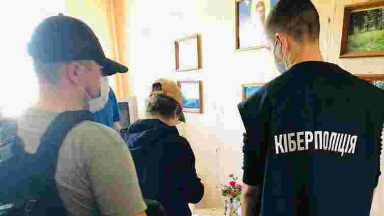 Кіберполіція затримала мешканку Калуша за погрози військовим ЗСУ