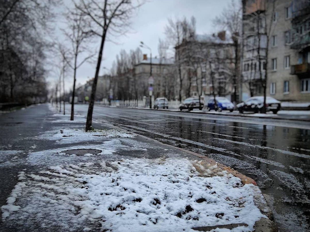 Синоптики прогнозують у Львові мокрий сніг та мороз