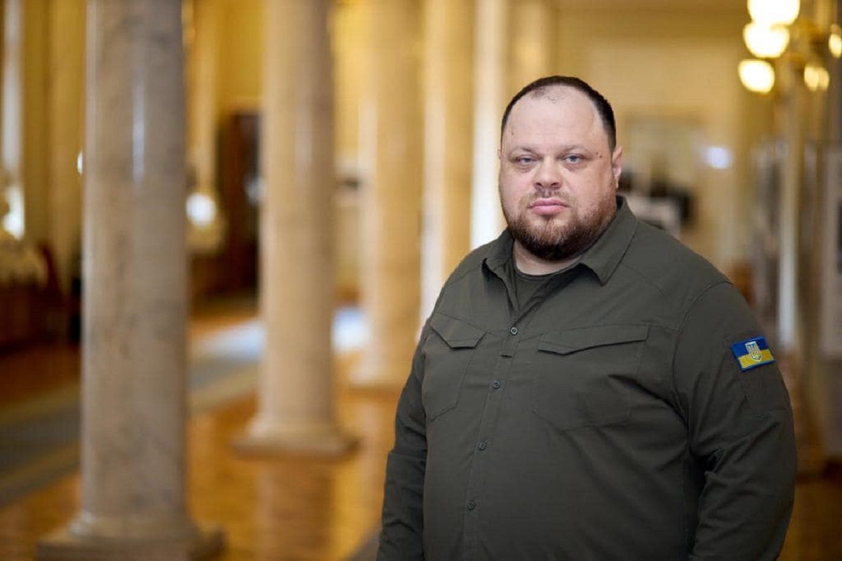 Голова Верховної Ради пояснив, чому нардепів-втікачів досі не позбавили мандатів