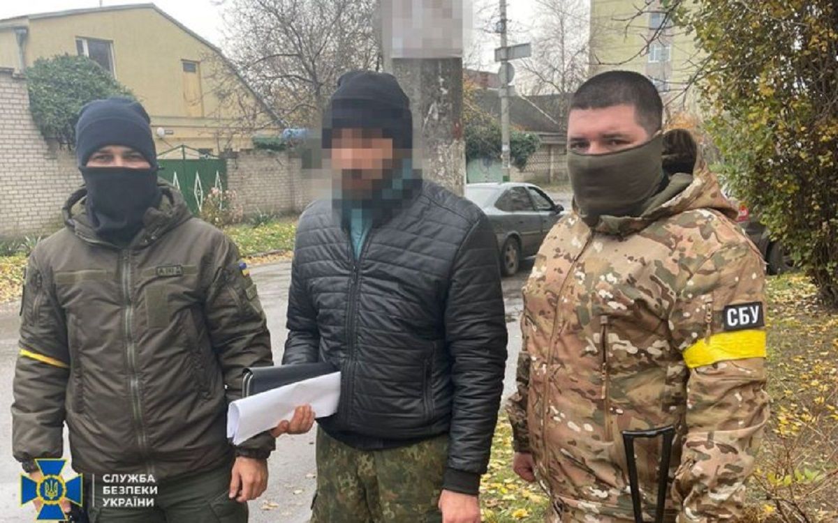 На Херсонщині затримали колаборантів, які викрадали українців до катівень