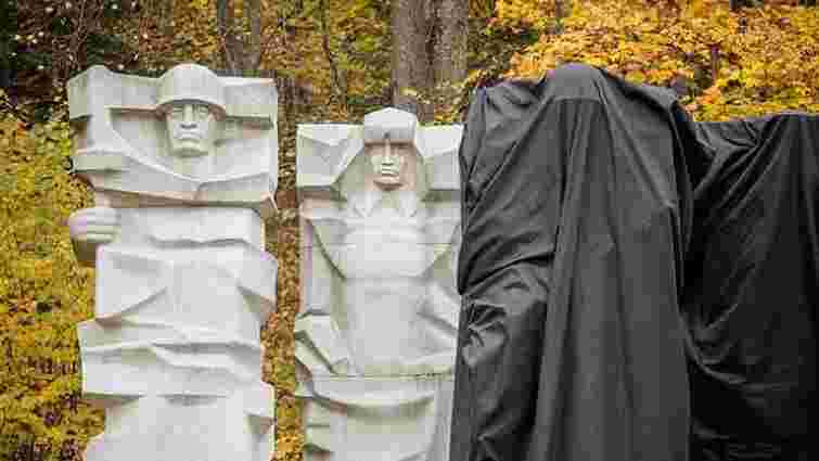 У Литві почали зносити найбільший пам'ятник військам СРСР попри заборону ООН