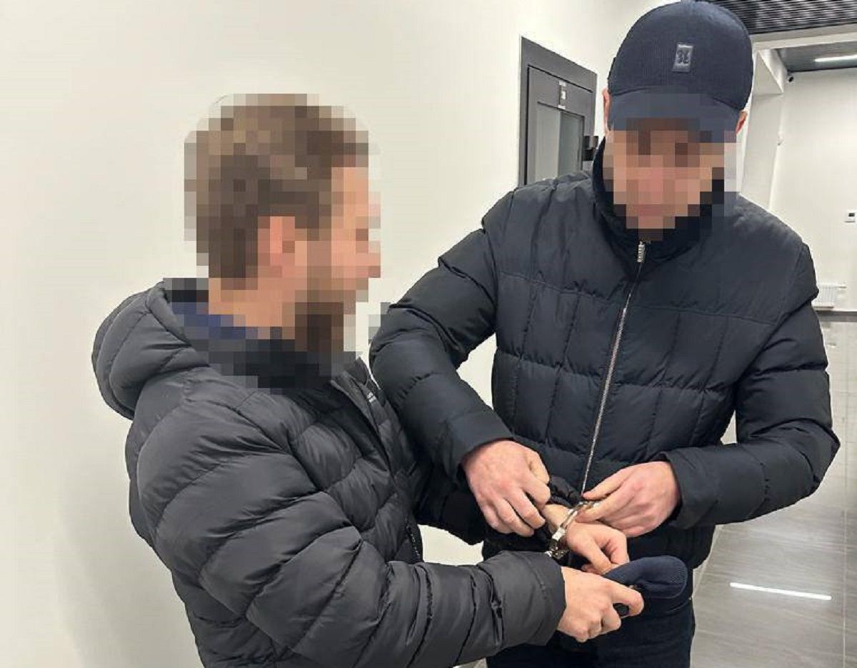 Суд арештував майно львівських митників через махінації із ввезенням авто