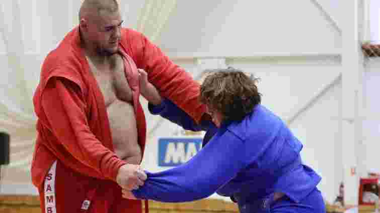 У фіналі Кубка Європи львівський самбіст переміг важчого на 65 кг суперника