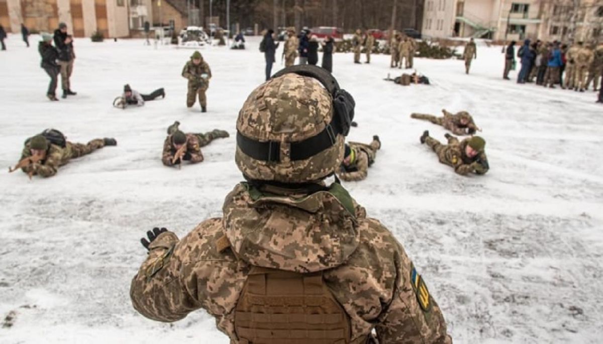 Поляки збирають гроші на зимове спорядження для української армії