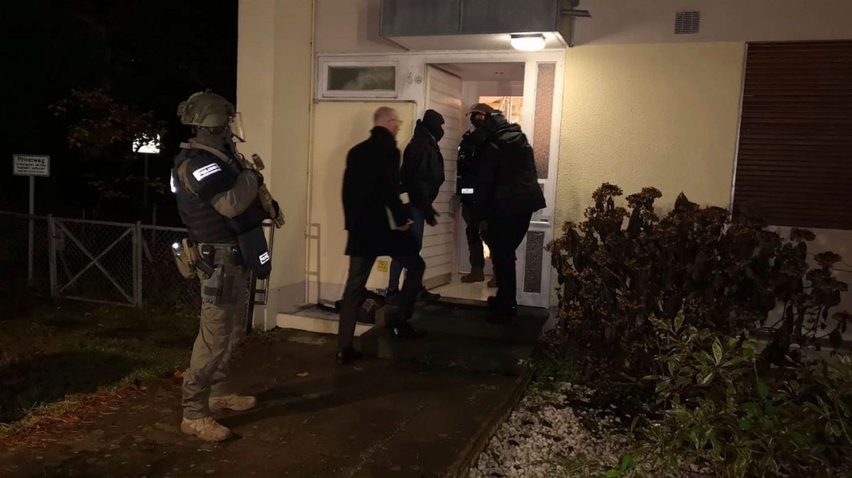 У Німеччині затримали велику групу радикалів, які планували переворот
