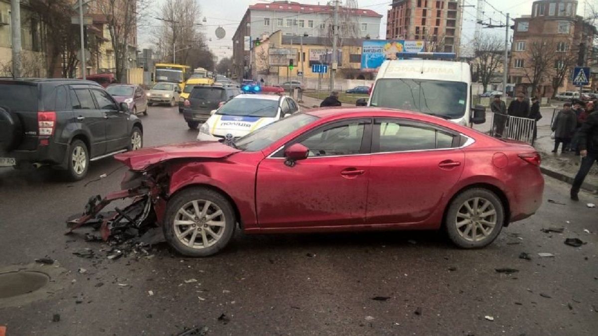 П’яного водія зобов’язали виплатити львів’янину 324 тис. грн за розбите авто