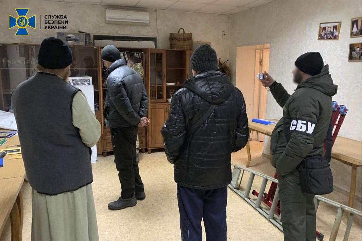 СБУ проводить обшуки у церквах УПЦ МП в Харкові та області