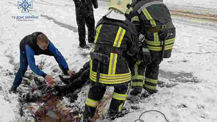 Рятувальники витягли зі стічної труби 55-річного мешканця Дрогобиччини