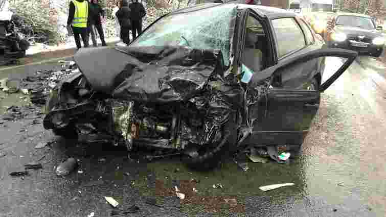 У потрійній ДТП на виїзді з Мукачева загинув 42-річний водій Lada
