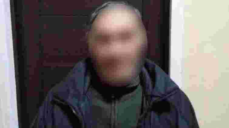 Випадковий перехожий затримав 62-річного грабіжника біля ломбарду в Мукачеві