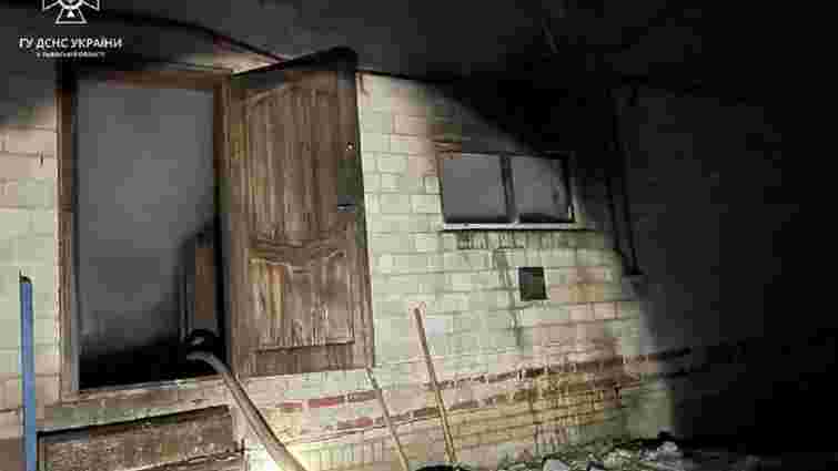 Двоє людей загинули в пожежі приватного будинку біля Львова