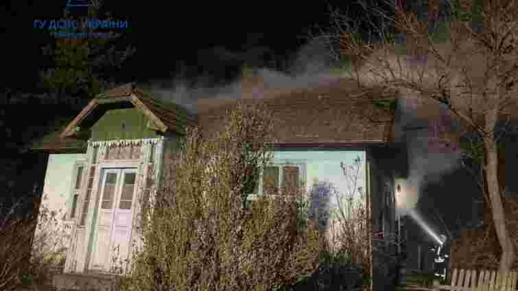 Двоє людей загинули у пожежі приватного будинку біля Стрия