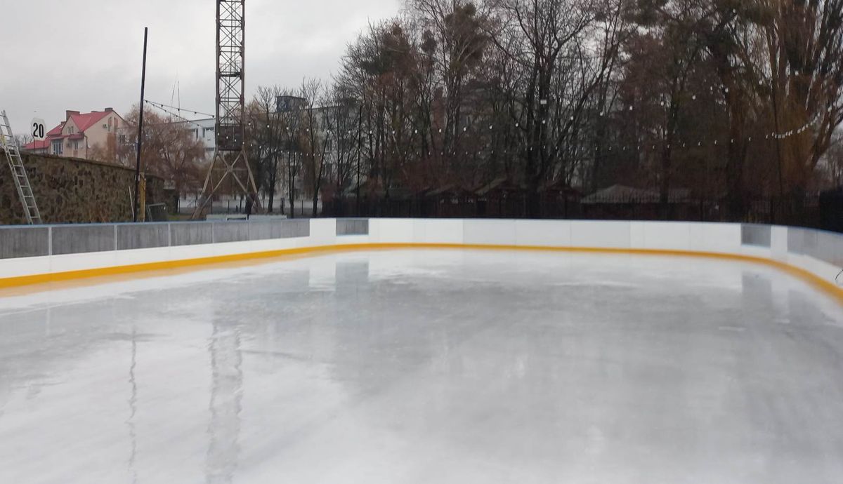 Біля луцького стадіону вперше відкриють новорічну ковзанку