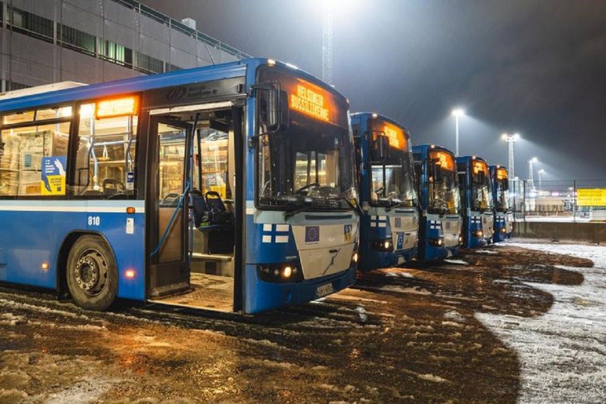Країни Євросоюзу передадуть Україні 120 шкільних автобусів