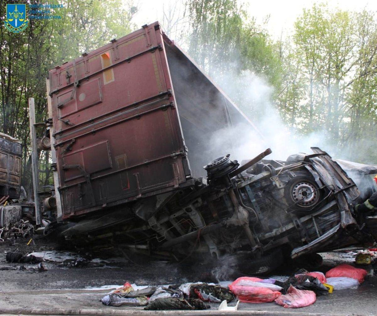 Водія фури посадили на 6 років за смерть чотирьох людей на Хмельниччині
