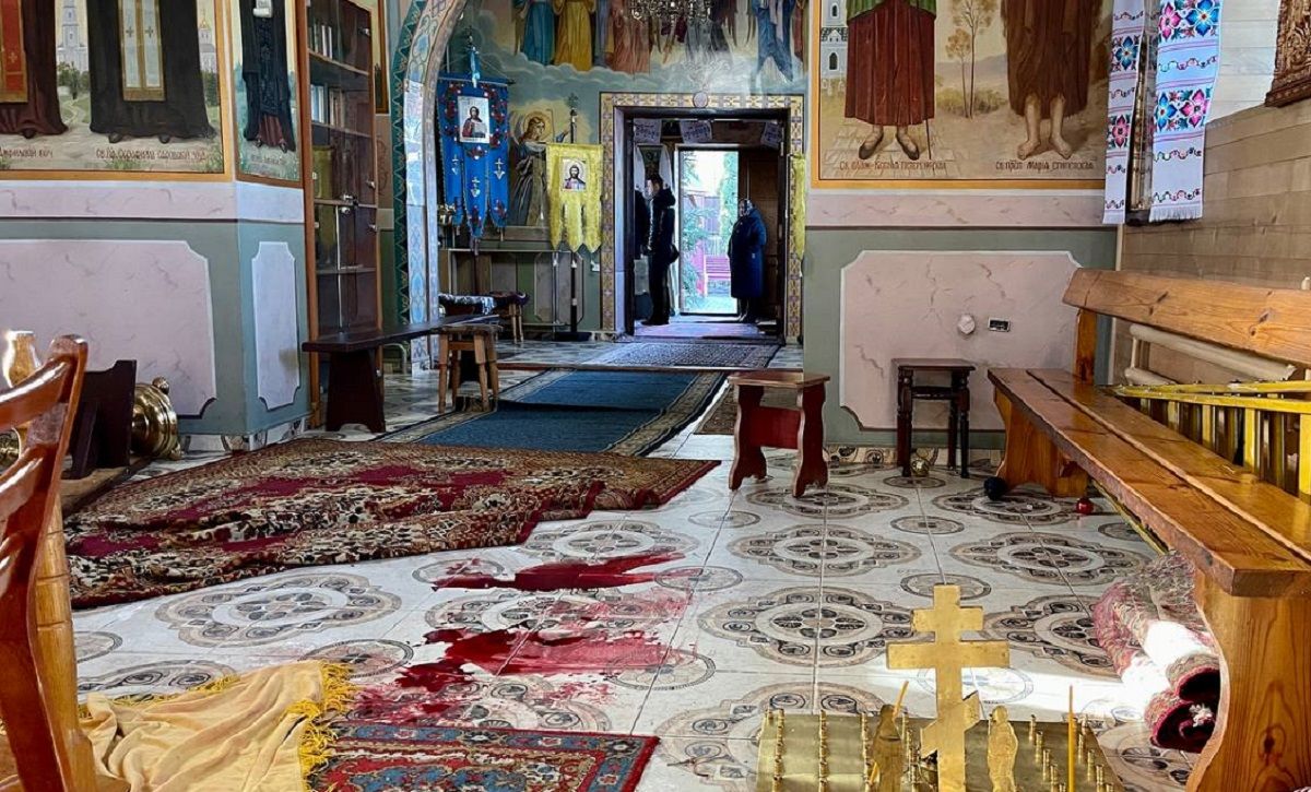 У вінницькій церкві невідомий напав з ножем на священика