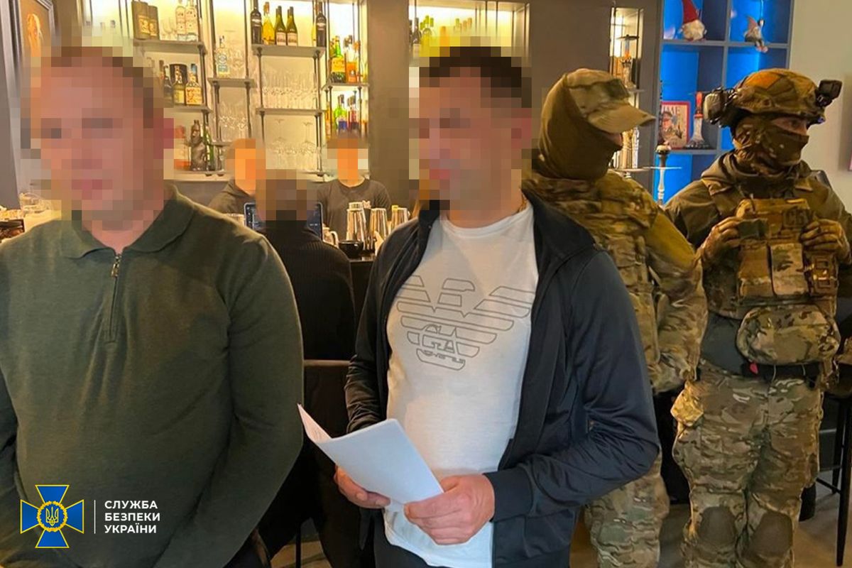 Закарпатського детектива БЕБ затримали за побори з підприємців