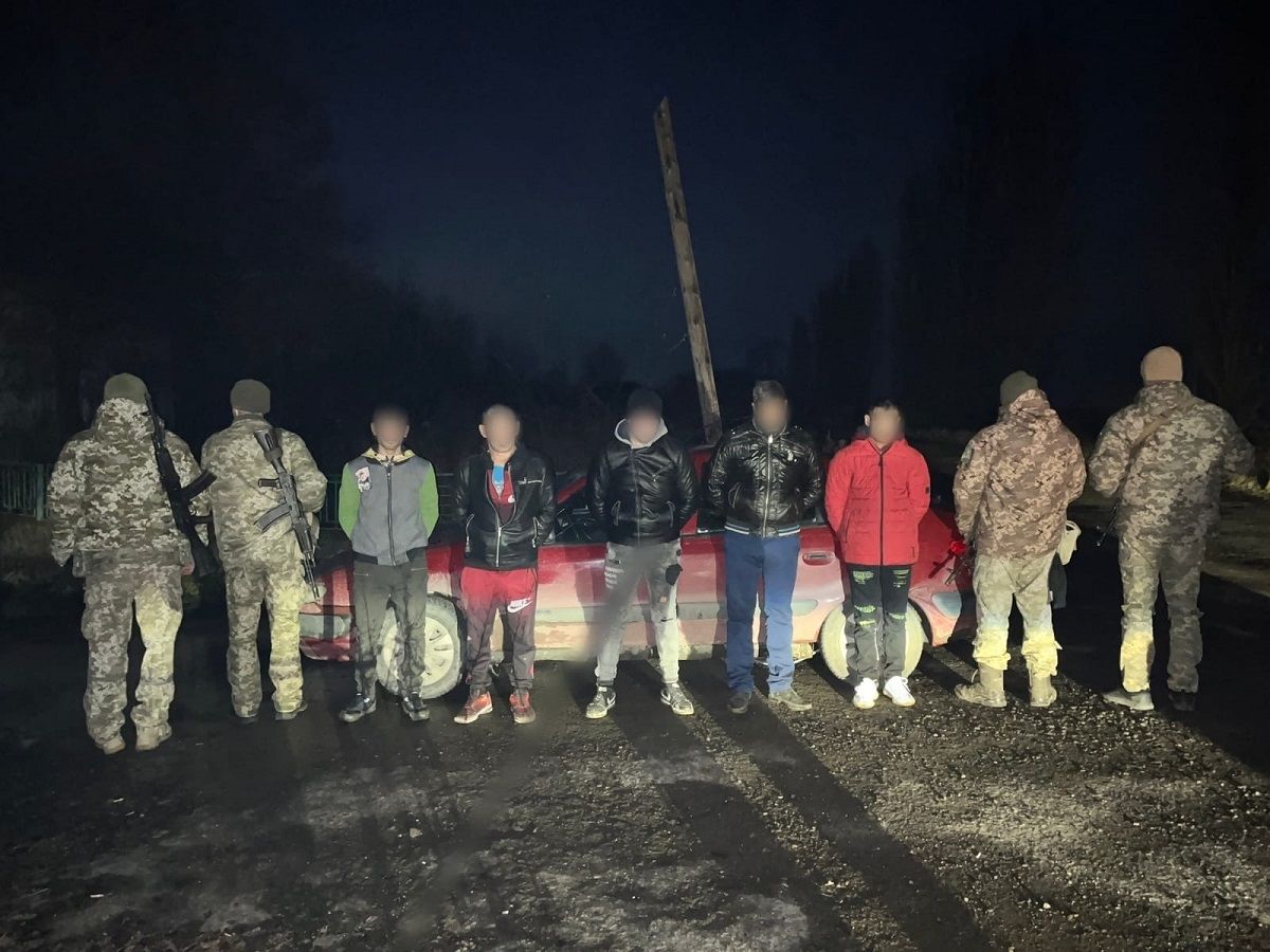 На Закарпатті за добу 12 чоловіків намагалися незаконно потрапити до Словаччини