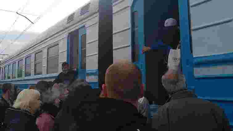 «Львівська залізниця» відновлює курсування 10 приміських поїздів