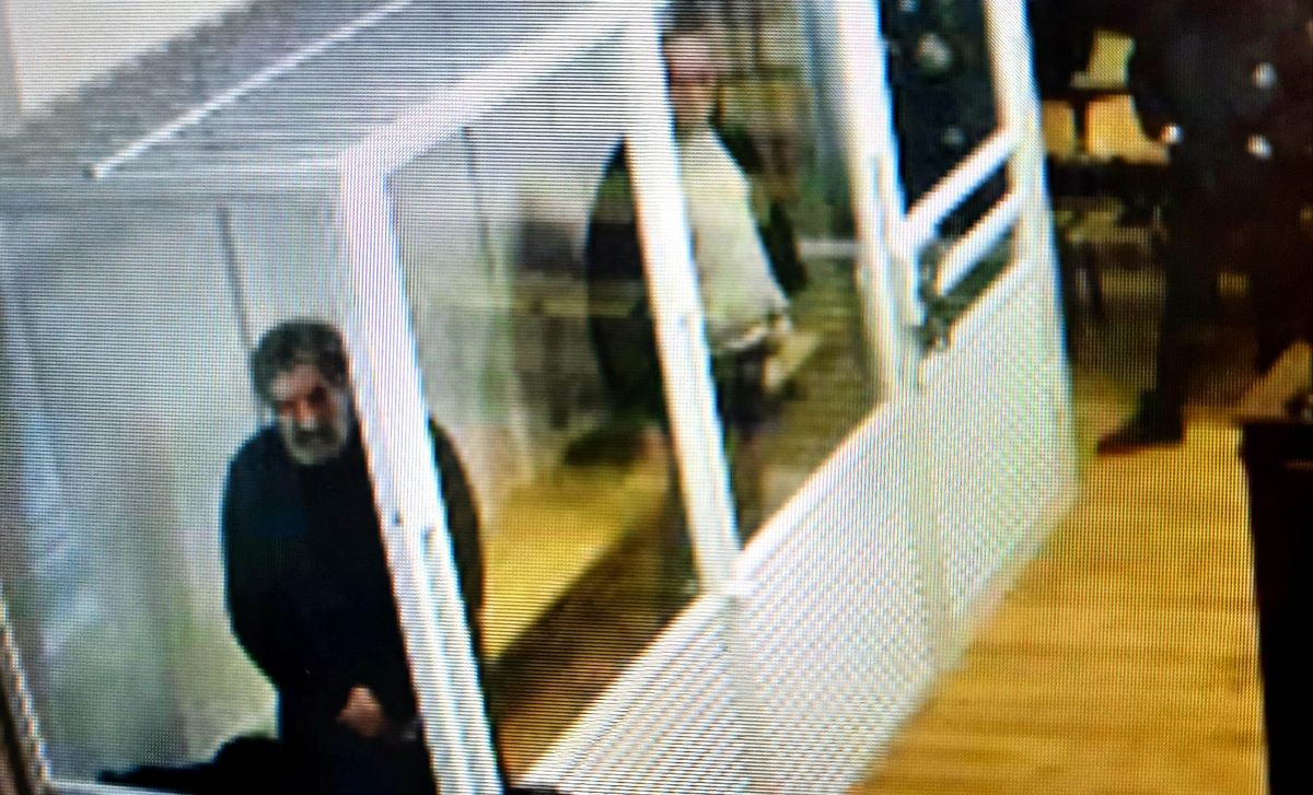 Двох пенсіонерів з Чернівців посадили в тюрму за розбещення неповнолітніх