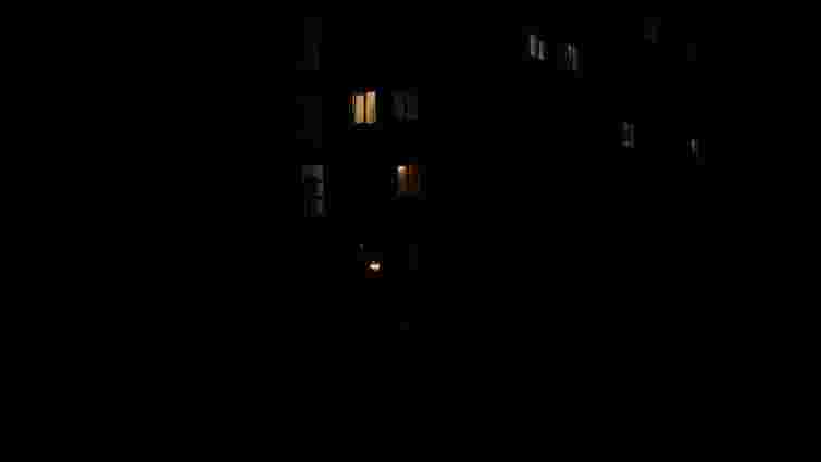 На Прикарпатті вручну вимикатимуть світло в будинках, які не підпадають під графіки