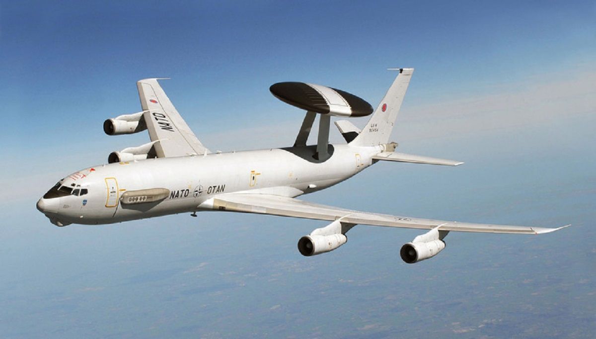 НАТО перемістить ближче до України спостережні літаки AWACS