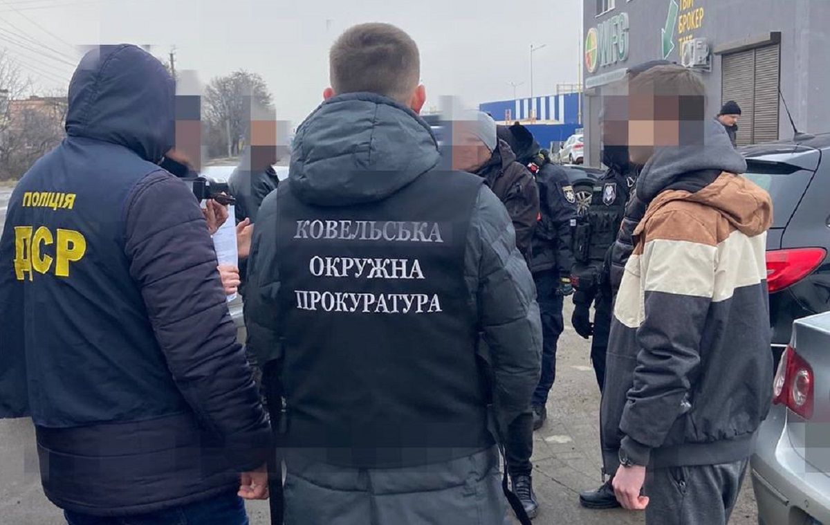 Волинського лікаря затримали за виготовлення довідок для ухилянтів 