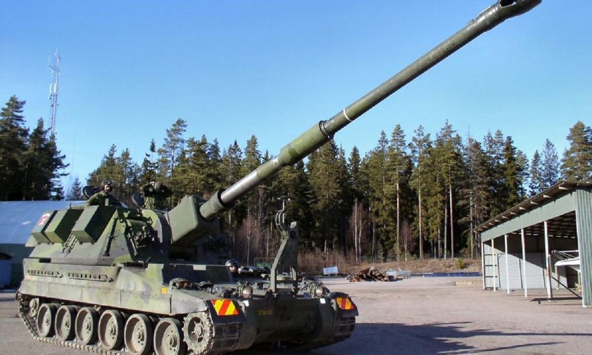 Разом із 14 танками Challenger 2 Британія передасть Україні 30 гаубиць AS-90
