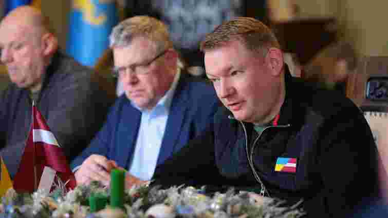 Голова Сейму Латвії пообіцяв Львову допомогу з облаштуванням житла для ВПО