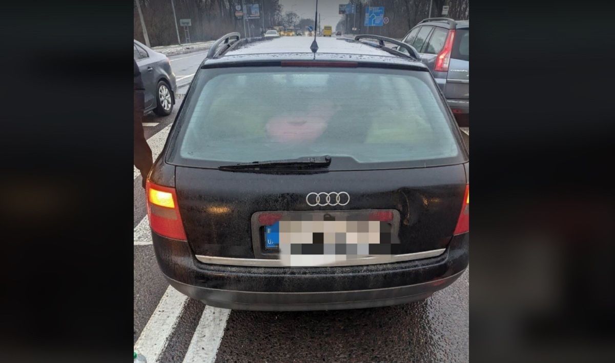 Автомобіль збив 19-річну дівчину на переході біля автостанції у Львові