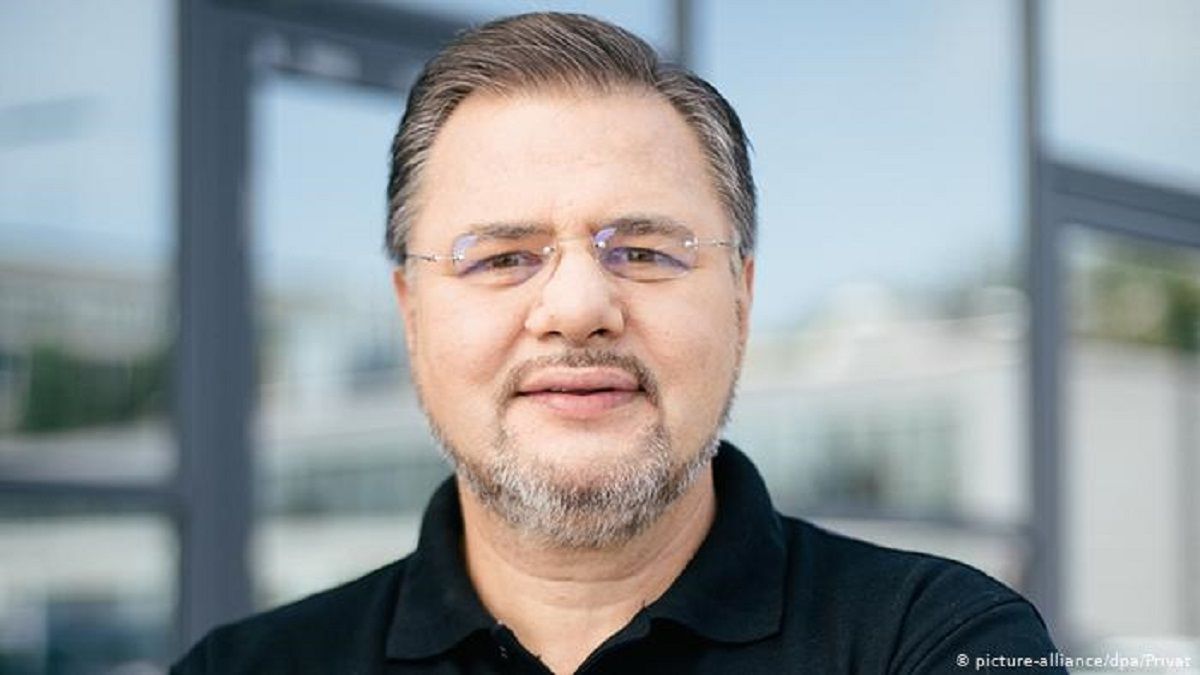 Обвинувачений в держзраді блогер Руслан Коцаба виїхав до США