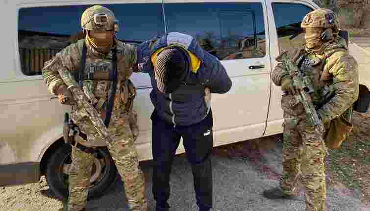 СБУ знешкодила мережу агентів ФСБ, які видавали себе за переселенців